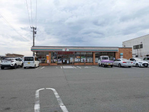 八女市吉田、新築一戸建てのコンビニ画像です
