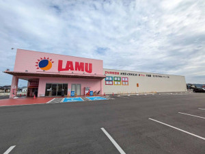 八女市吉田、新築一戸建てのスーパー画像です