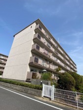 知立市南新地１丁目のマンションの画像です