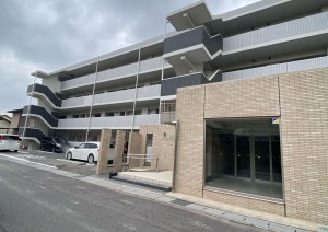 知立市新池１丁目のマンションの画像です