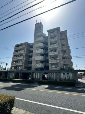 刈谷市築地町１丁目、マンションの外観画像です