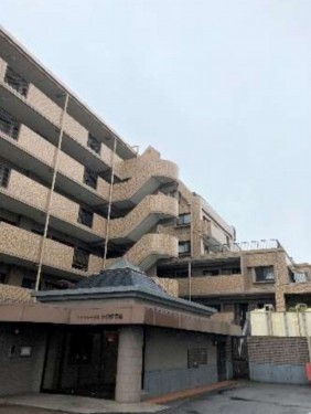 刈谷市野田町馬池、マンションの外観画像です