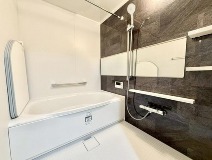 刈谷市東刈谷町１丁目のマンションの画像です