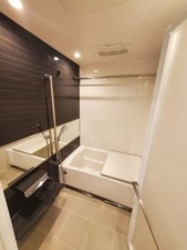刈谷市大正町３丁目のマンションの画像です