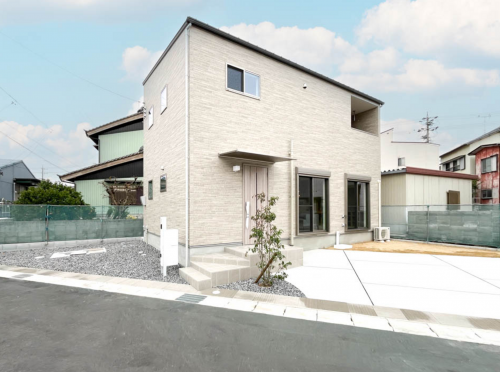 刈谷市小垣江町半崎18番4の一戸建ての画像です