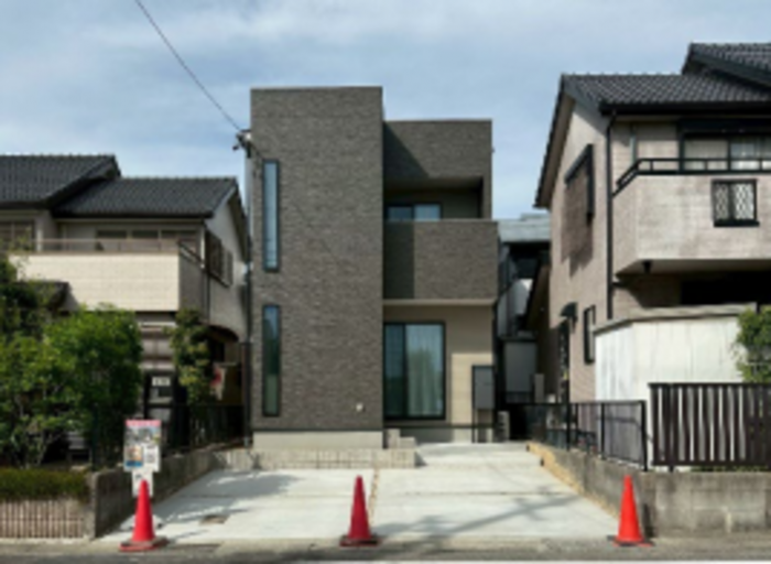 刈谷市松栄町３丁目の一戸建ての画像です