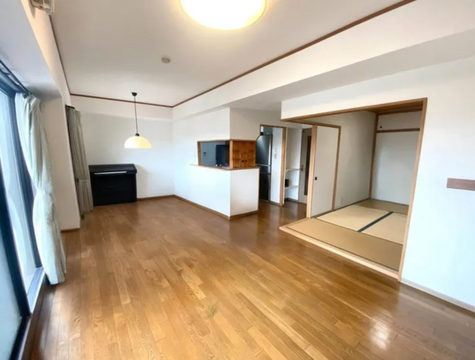 知立市西町西のマンションの画像です