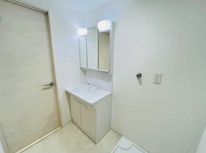 刈谷市板倉町３丁目のマンションの画像です