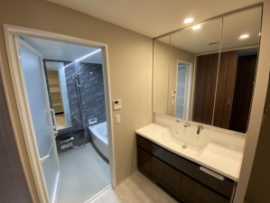 刈谷市南桜町２丁目のマンションの画像です