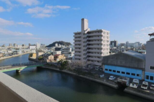 徳島市南田宮2丁目のマンションの画像です