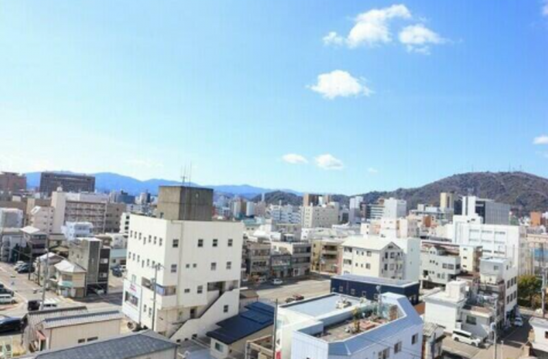 徳島市中徳島町1丁目のマンションの画像です