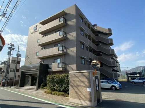 徳島市昭和町6丁目のマンションの画像です