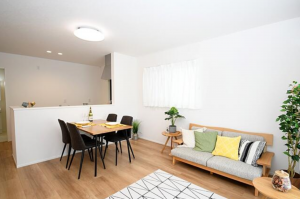 徳島市名東町1丁目の一戸建ての画像です