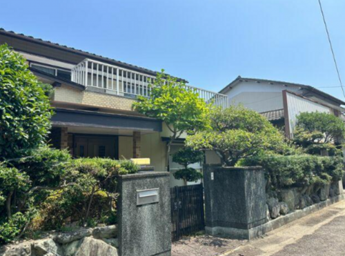 徳島市加茂名町西名東山の一戸建ての画像です