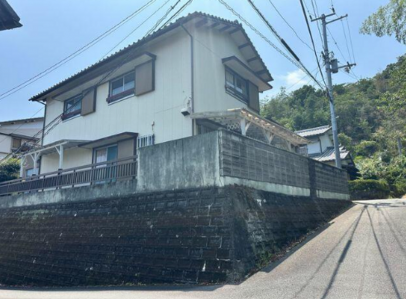 徳島市加茂名町西名東山の一戸建ての画像です