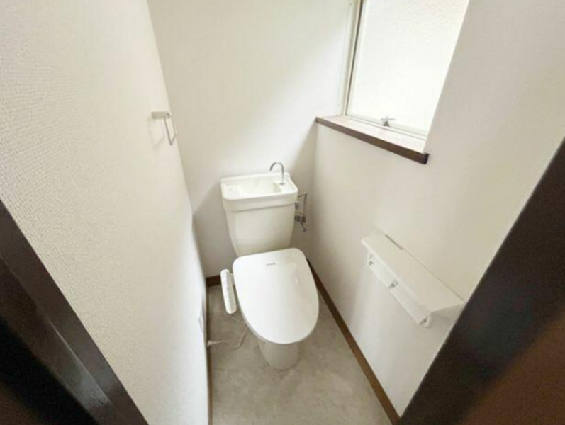 徳島市名東町2丁目の一戸建ての画像です