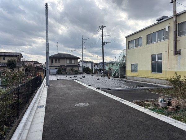 武蔵村山市三ツ木、土地の前面道路を含む現地写真画像です