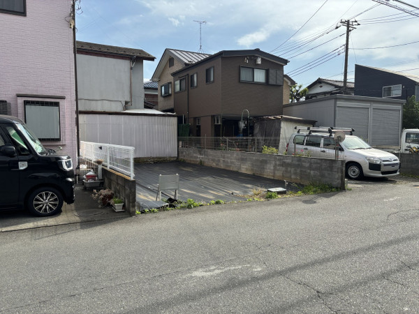 武蔵村山市大南、土地の前面道路を含む現地写真画像です