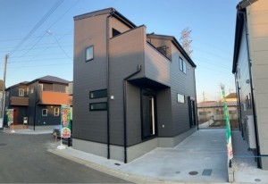 武蔵村山市残堀、新築一戸建ての外観画像です