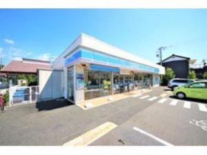 武蔵村山市中央、新築一戸建てのコンビニ画像です