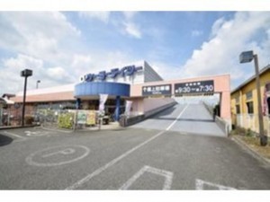 武蔵村山市中央、新築一戸建てのホームセンター画像です