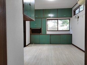 武蔵村山市神明、中古一戸建ての居間画像です