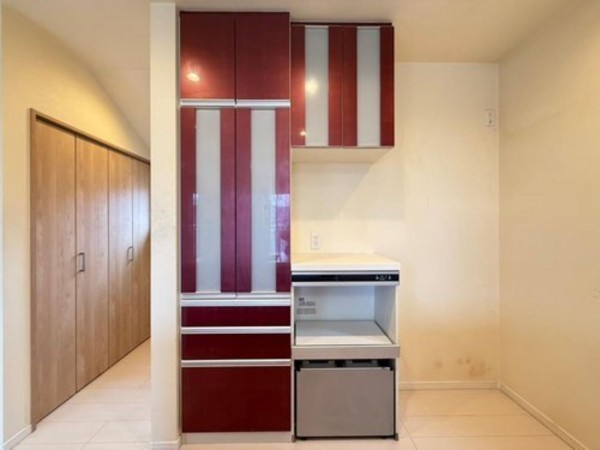 武蔵村山市中藤、中古一戸建てのキッチン画像です