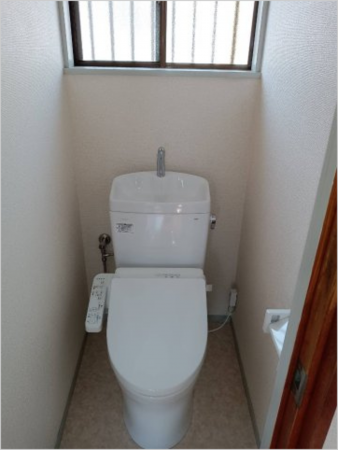 武蔵村山市大南、中古一戸建てのトイレ画像です