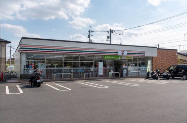 武蔵村山市三ツ藤、新築一戸建てのコンビニ画像です