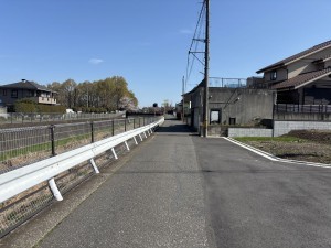 武蔵村山市残堀、土地の前面道路を含む現地写真画像です
