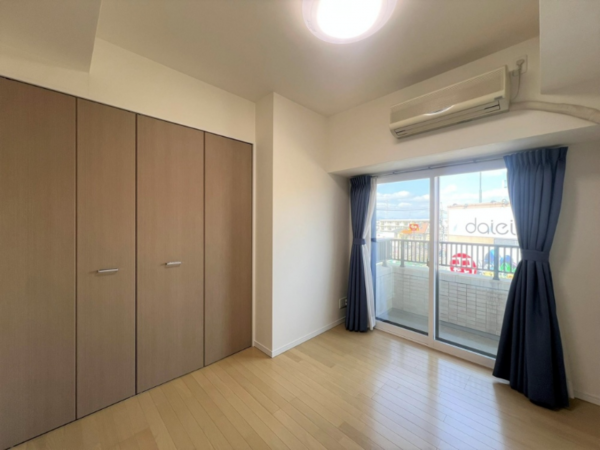 武蔵村山市伊奈平、マンションの内装画像です