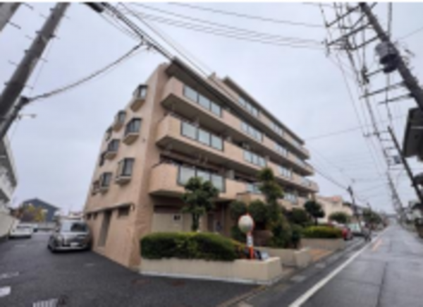 桶川市西、マンションの画像です