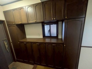 北名古屋市鹿田天王山、マンションの玄関画像です