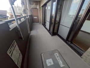 北名古屋市鹿田天王山、マンションのバルコニー画像です