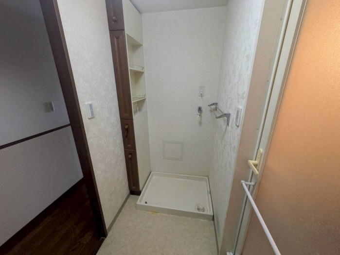 北名古屋市鹿田天王山、マンションの内装画像です