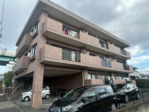 清須市西枇杷島町城並、マンションの画像です