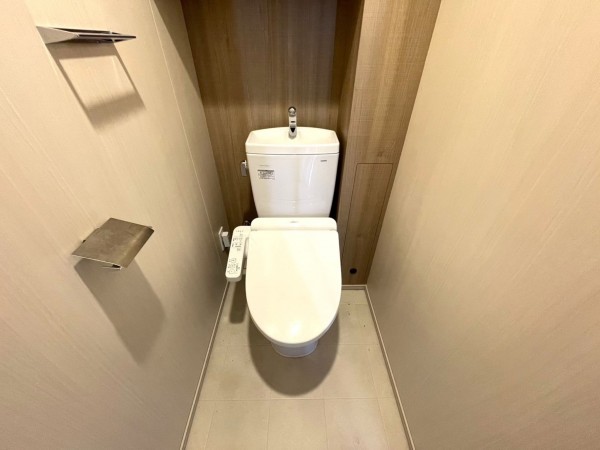 船橋市前原西、マンションのトイレ画像です