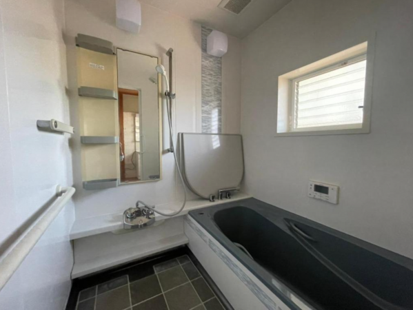 福山市駅家町大字中島、中古一戸建ての風呂画像です