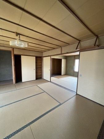 福山市神辺町字十三軒屋、中古一戸建ての内装画像です