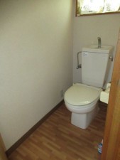 福山市駅家町大字万能倉、中古一戸建てのトイレ画像です