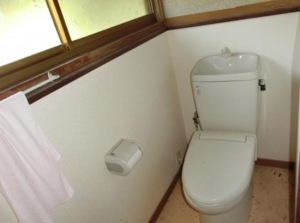 福山市、中古一戸建てのトイレ画像です