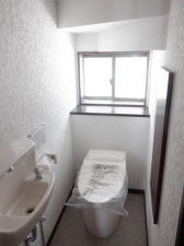 福山市御幸町大字森脇、新築一戸建てのトイレ画像です