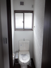 福山市御幸町大字森脇、新築一戸建てのトイレ画像です