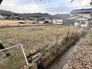 福山市新市町大字下安井、土地の画像です