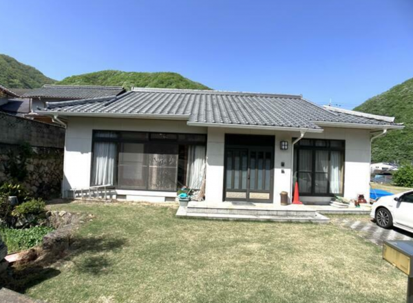 福山市新市町大字金丸、中古一戸建ての画像です