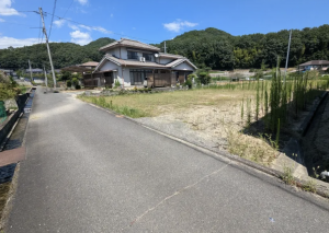 福山市加茂町字粟根、土地の画像です