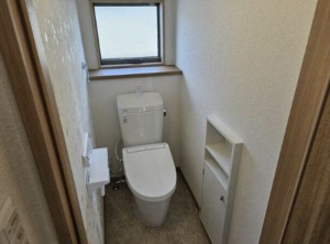 福山市、中古一戸建てのトイレ画像です