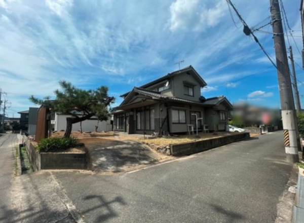 福山市新市町大字戸手、中古一戸建ての画像です