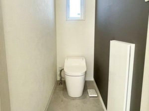 福山市駅家町大字万能倉、新築一戸建てのトイレ画像です