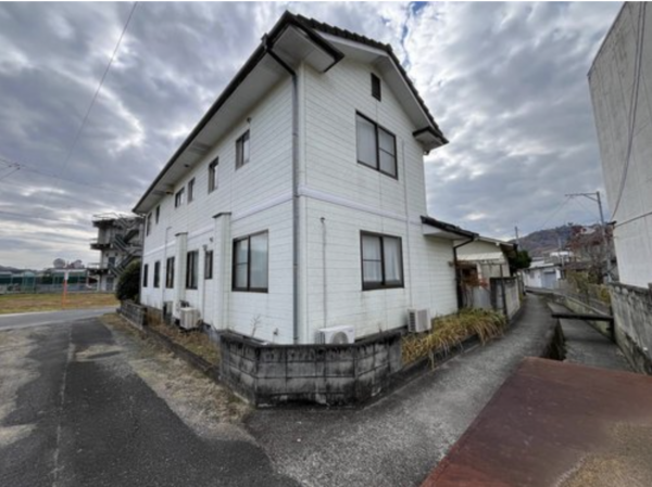 福山市新市町大字新市、中古一戸建ての画像です